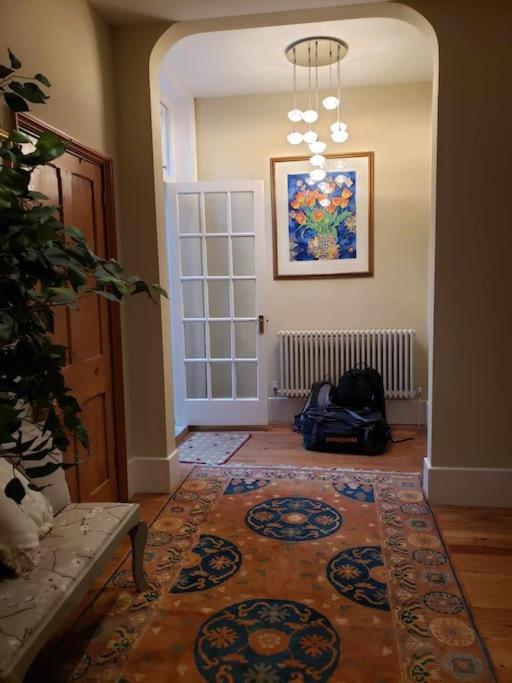 3 Bedroom 3 Bathroom Ground Floor Condo With Veranda Reigate Εξωτερικό φωτογραφία